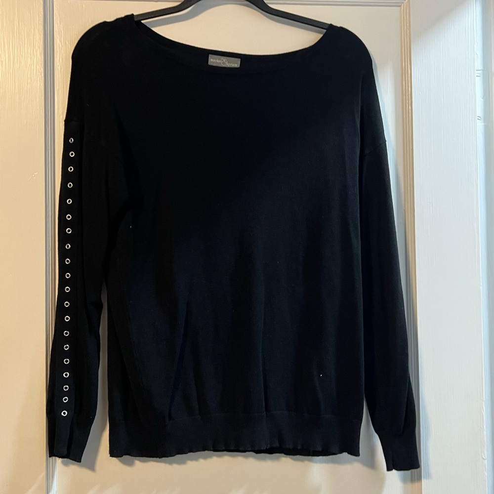 Black market and spruce long sleeved sweater size medium
